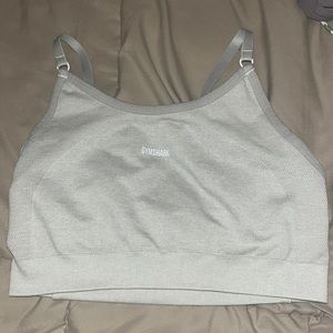 faves like green gymshark sports bra